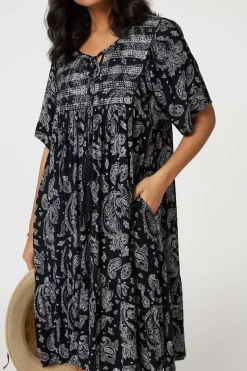Paisley Print Keyhole Neck Relaxed Dress