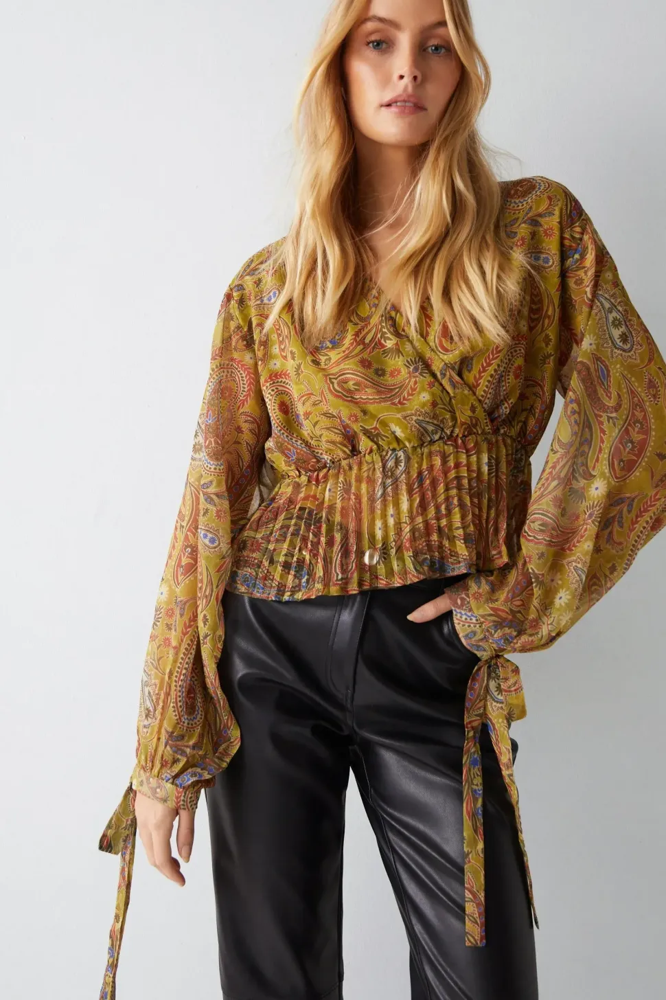 Paisley Print V Neck Pleat Hem Chiffon Blouse