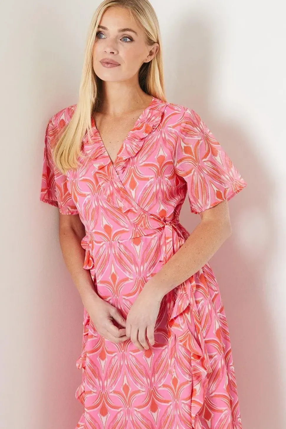 Petite Abstract Print Flutter Sleeve Ruffle Midi Dress