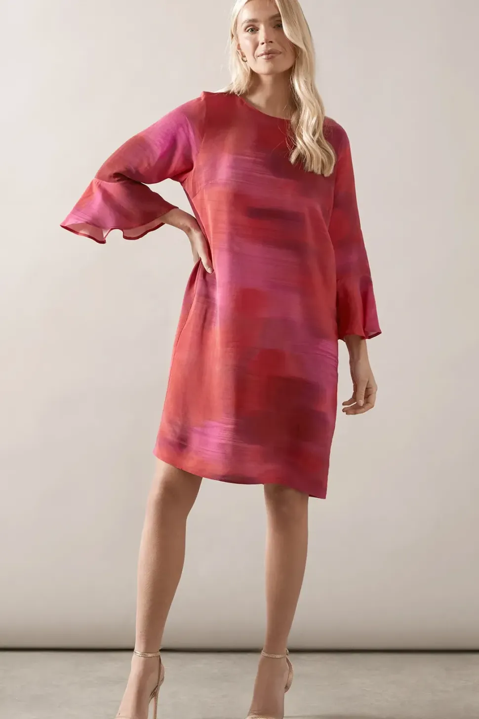 Petite Abstract Print Frill Sleeve Shift Dress