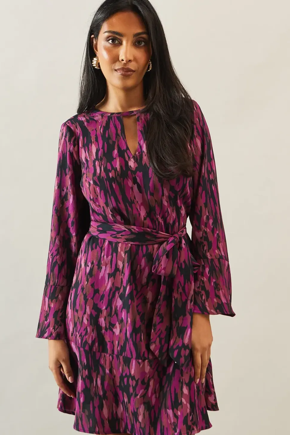 Petite Abstract Print Tie Waist Shift Dress