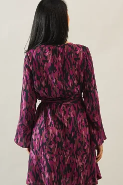 Petite Abstract Print Tie Waist Shift Dress