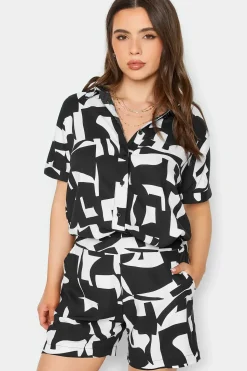 Petite Abstract Shorts