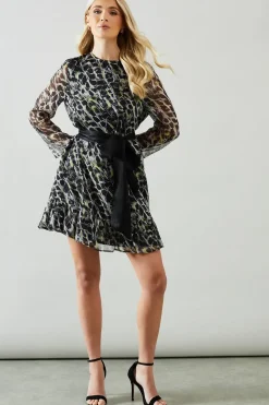Petite Animal Contrast Belt Shift Dress