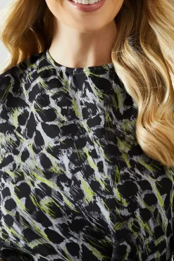 Petite Animal Contrast Belt Shift Dress