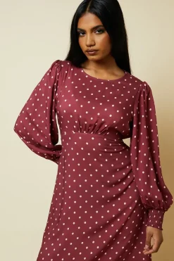 Petite Berry Spot Shirred Cuff Midi Dress