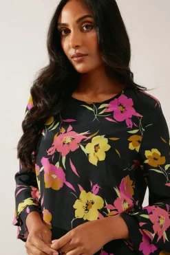 Petite Black Floral Flute Sleeve Shift Dress
