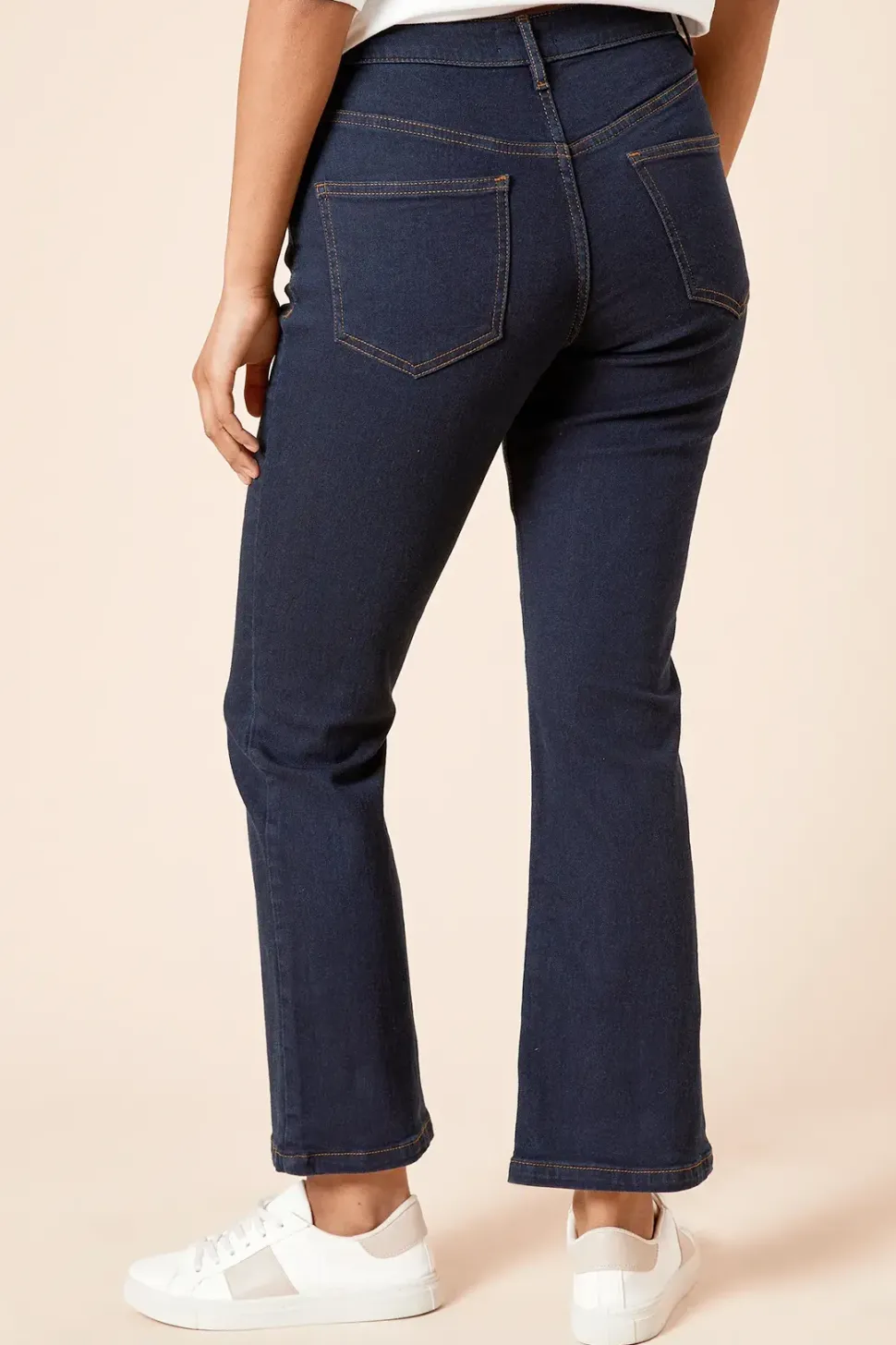 Petite Comfort Stretch Bootcut Jeans