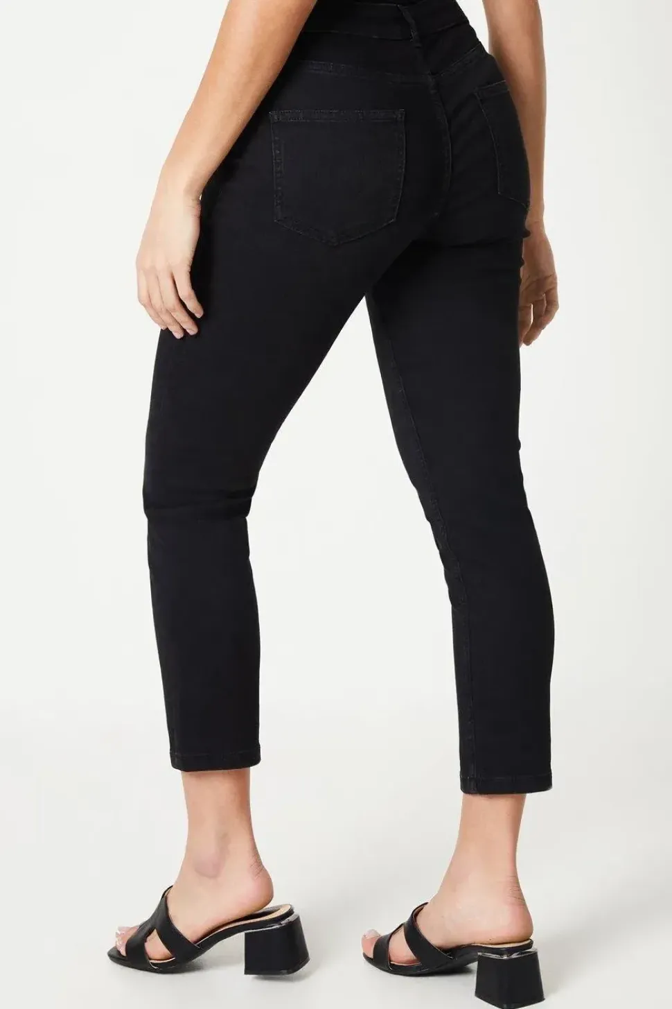 Petite Comfort Stretch Slim Jeans