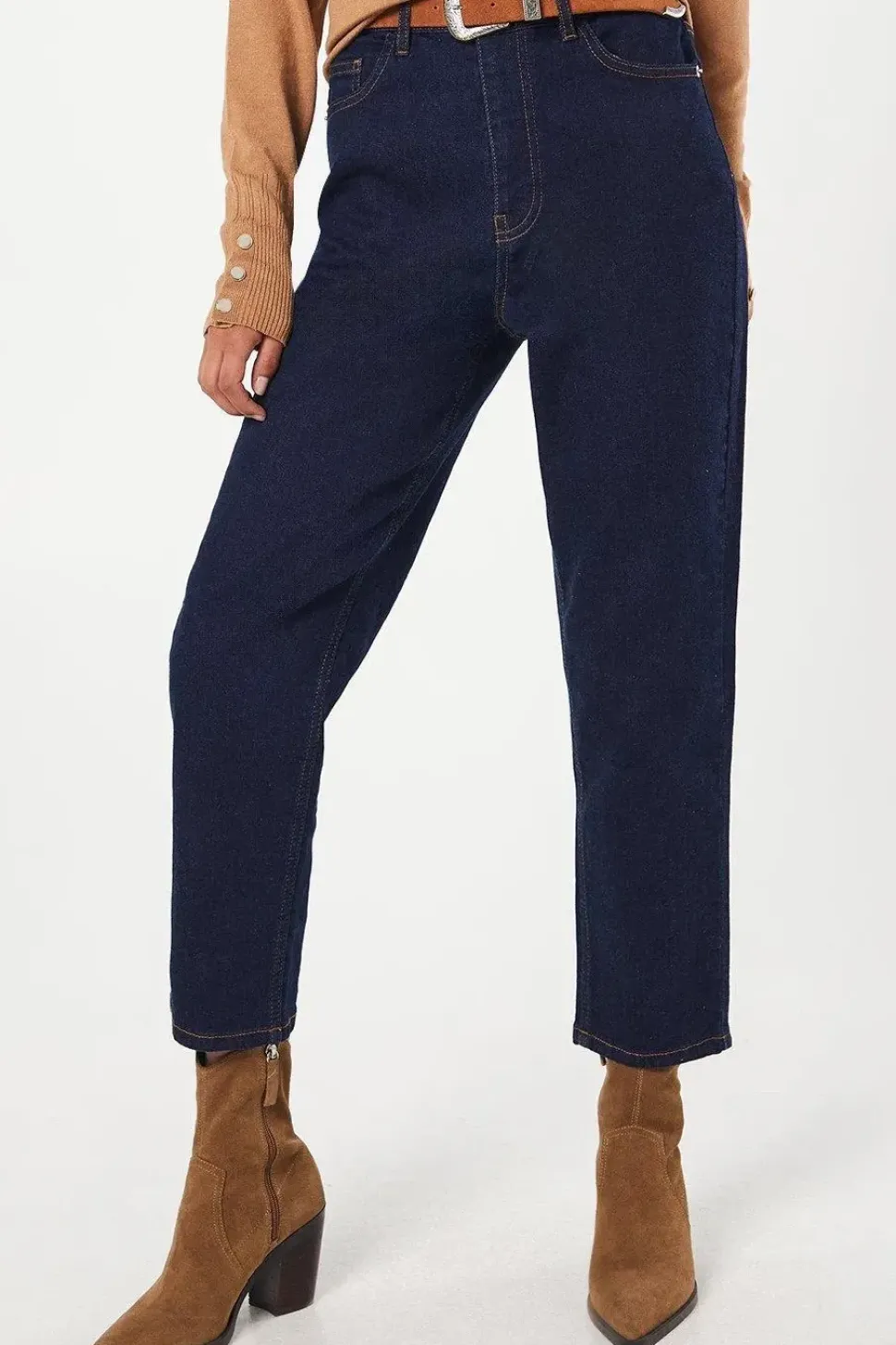 Petite Comfort Stretch Slim Mom Jean
