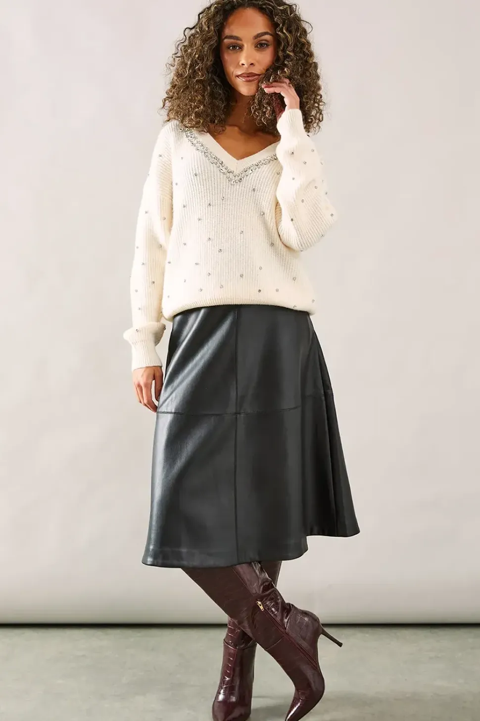 Petite Embellished Neck Trim V Neck Jumper