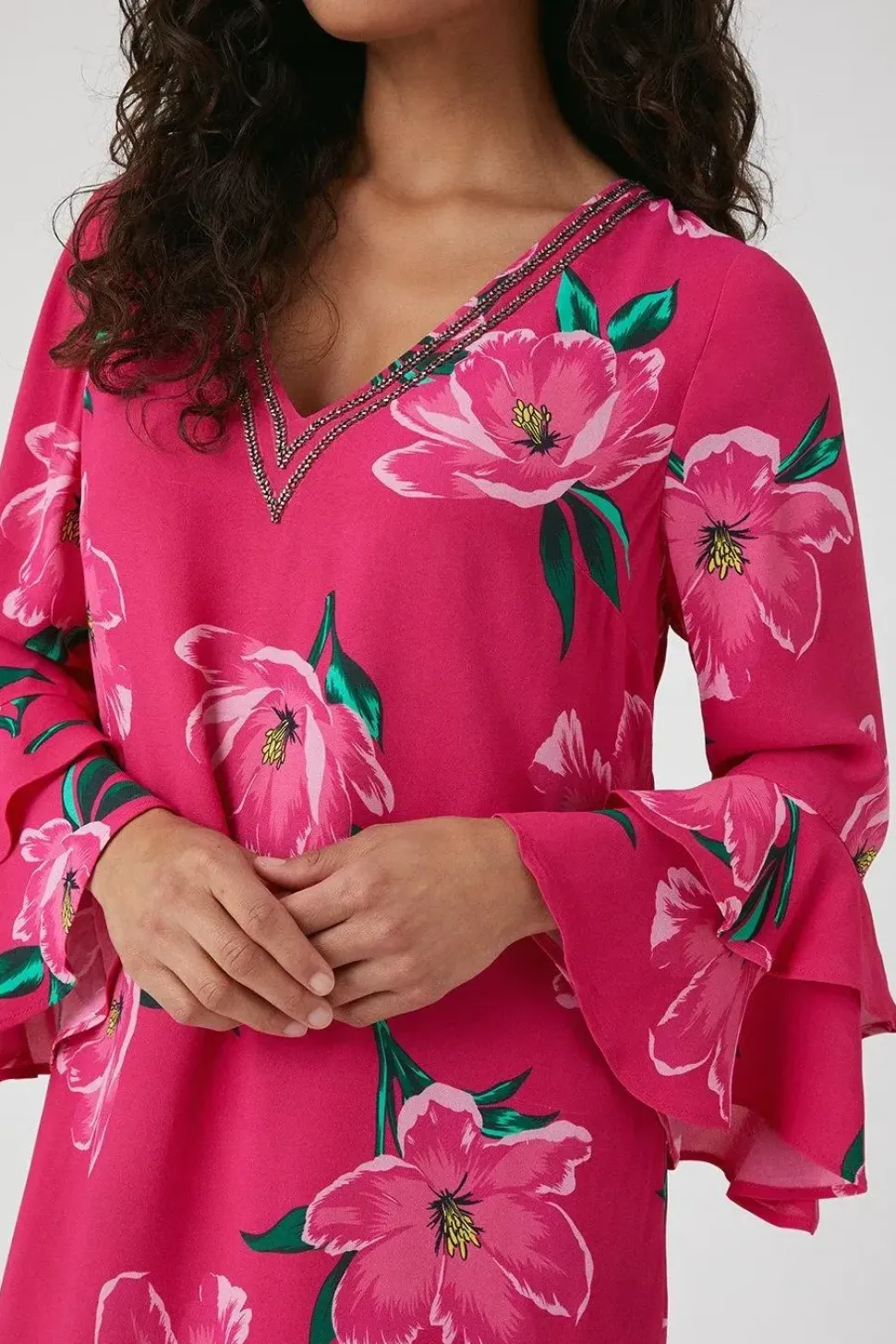 Petite Floral Embellished Ruffle Sleeve Shift Dress