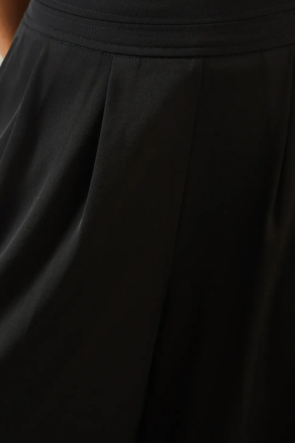 Petite Fluid Wide Leg Trouser