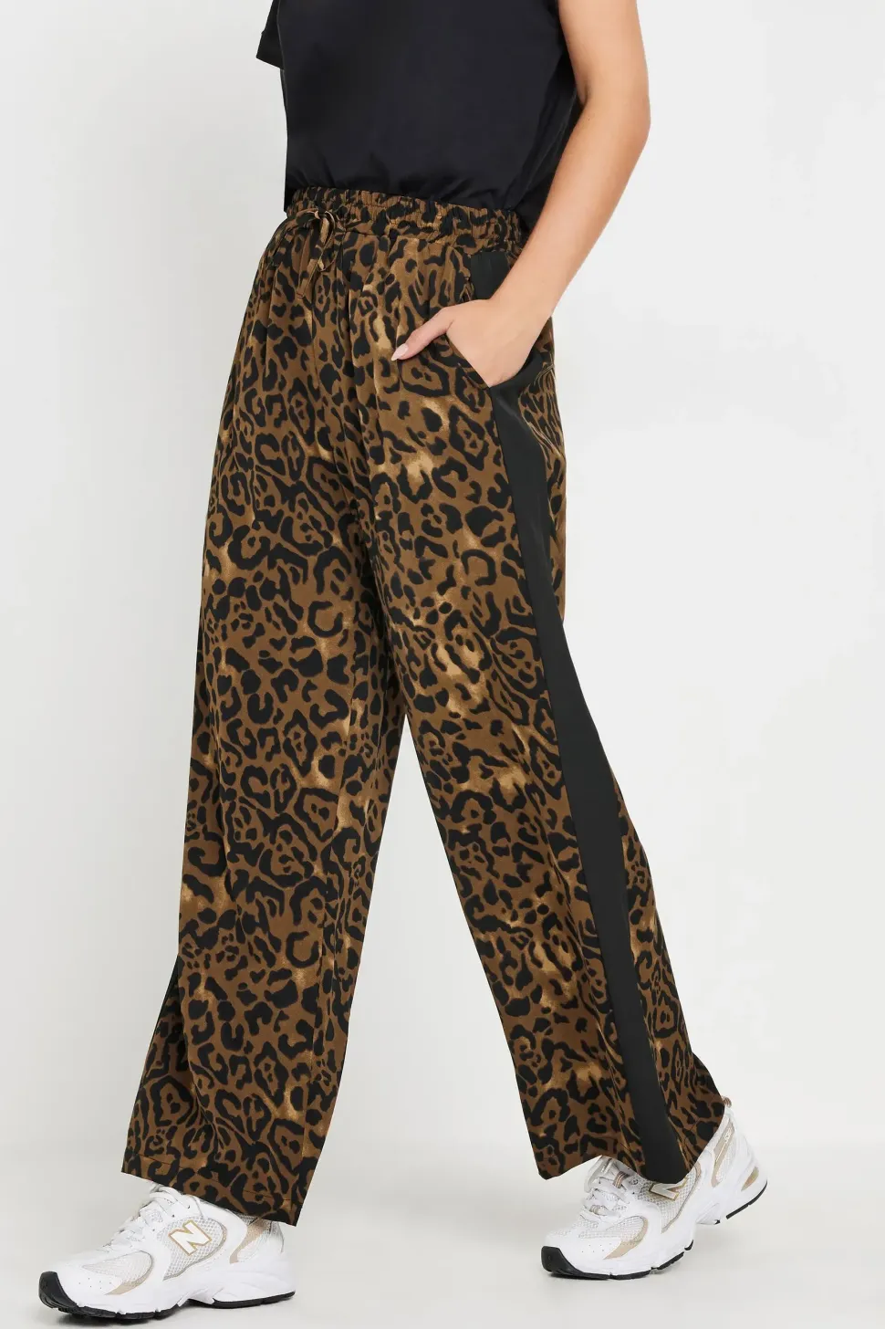 Petite Leopard Print Striped Wide Leg Trousers
