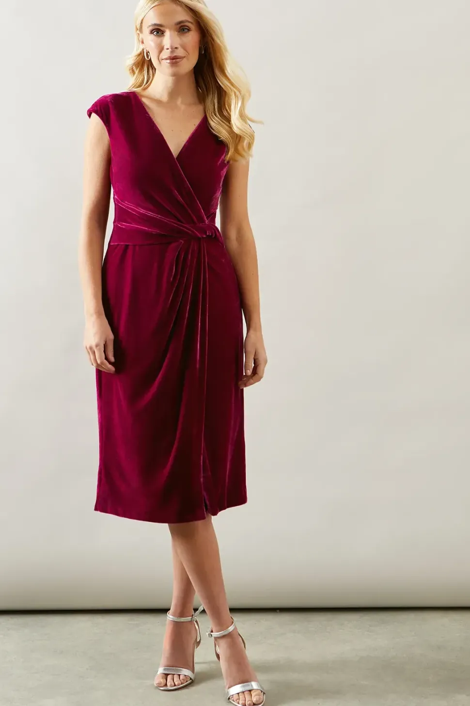 Petite Occasion Velvet Twist Pencil Dress