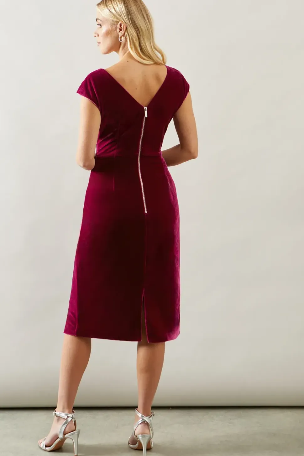 Petite Occasion Velvet Twist Pencil Dress