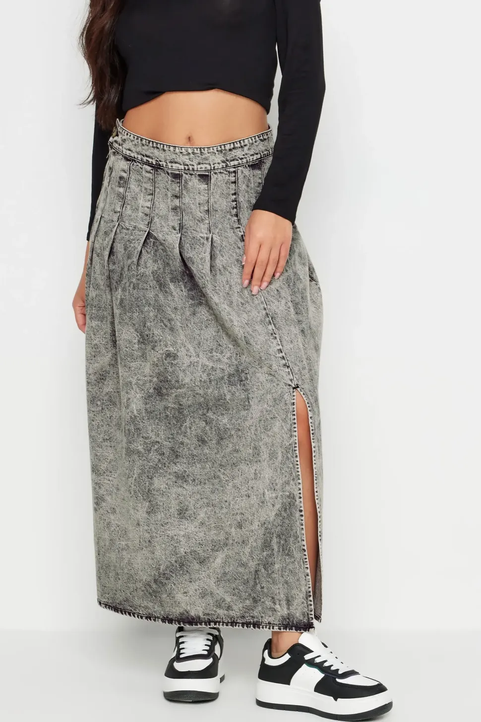 Petite Pleated Denim Skirt