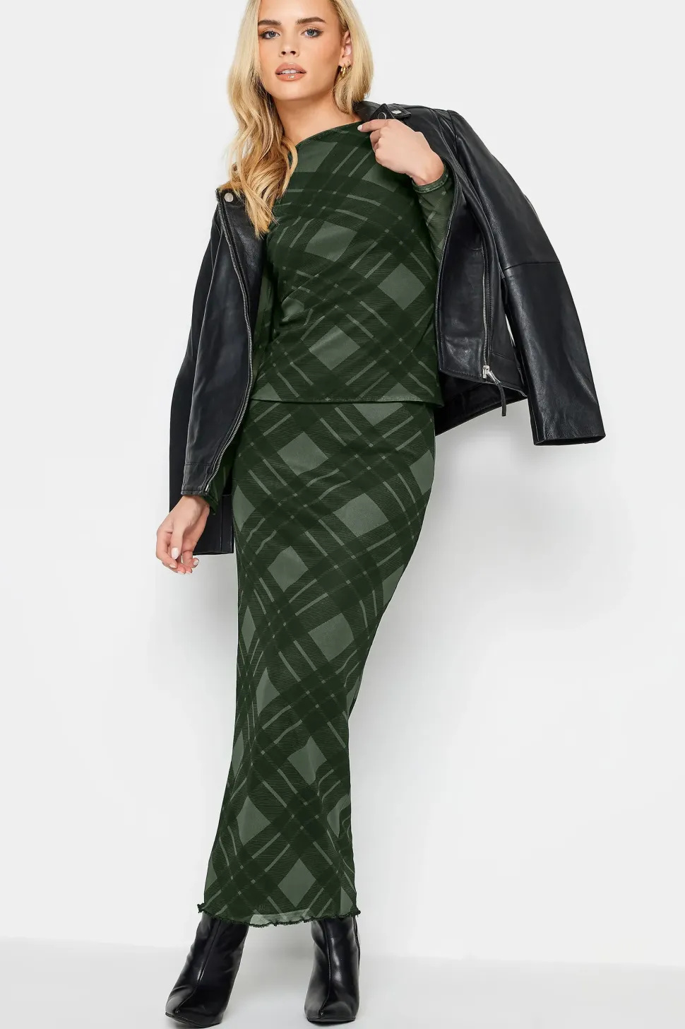 Petite Printed Mesh Maxi Skirt