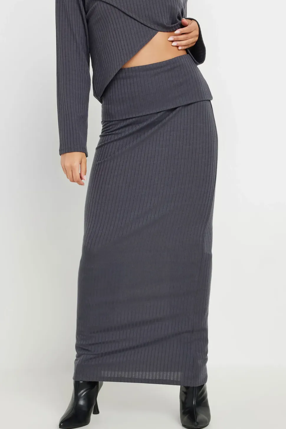 Petite Ribbed Skirt