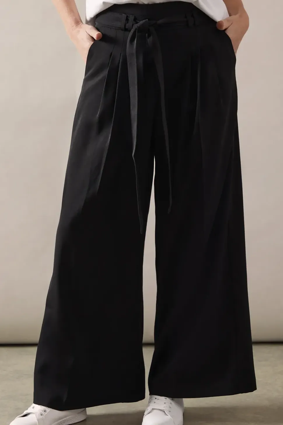 Petite Self Belted Wide Leg Trouser