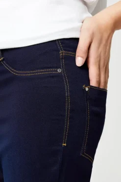 Petite Skinny Ankle Grazer Jeans