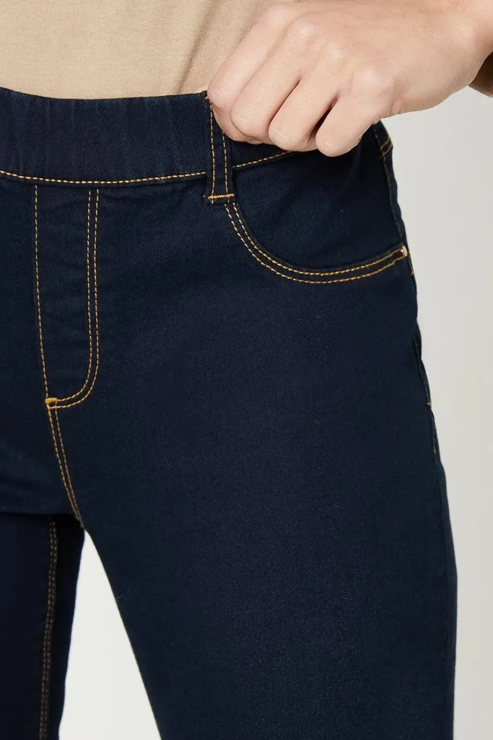 Petite Skinny Ankle Grazer Jeggings