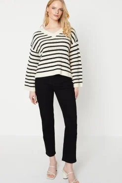 Petite Slim Mom Jean