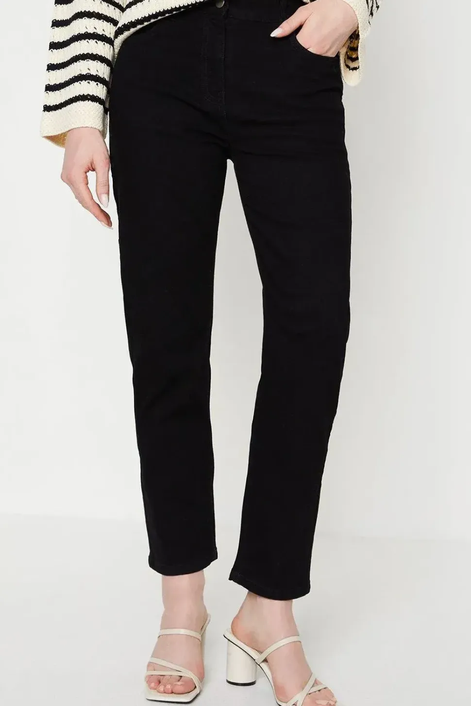 Petite Slim Mom Jean