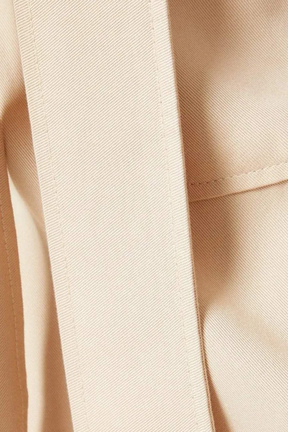 Petite Top Stitch Belted Short