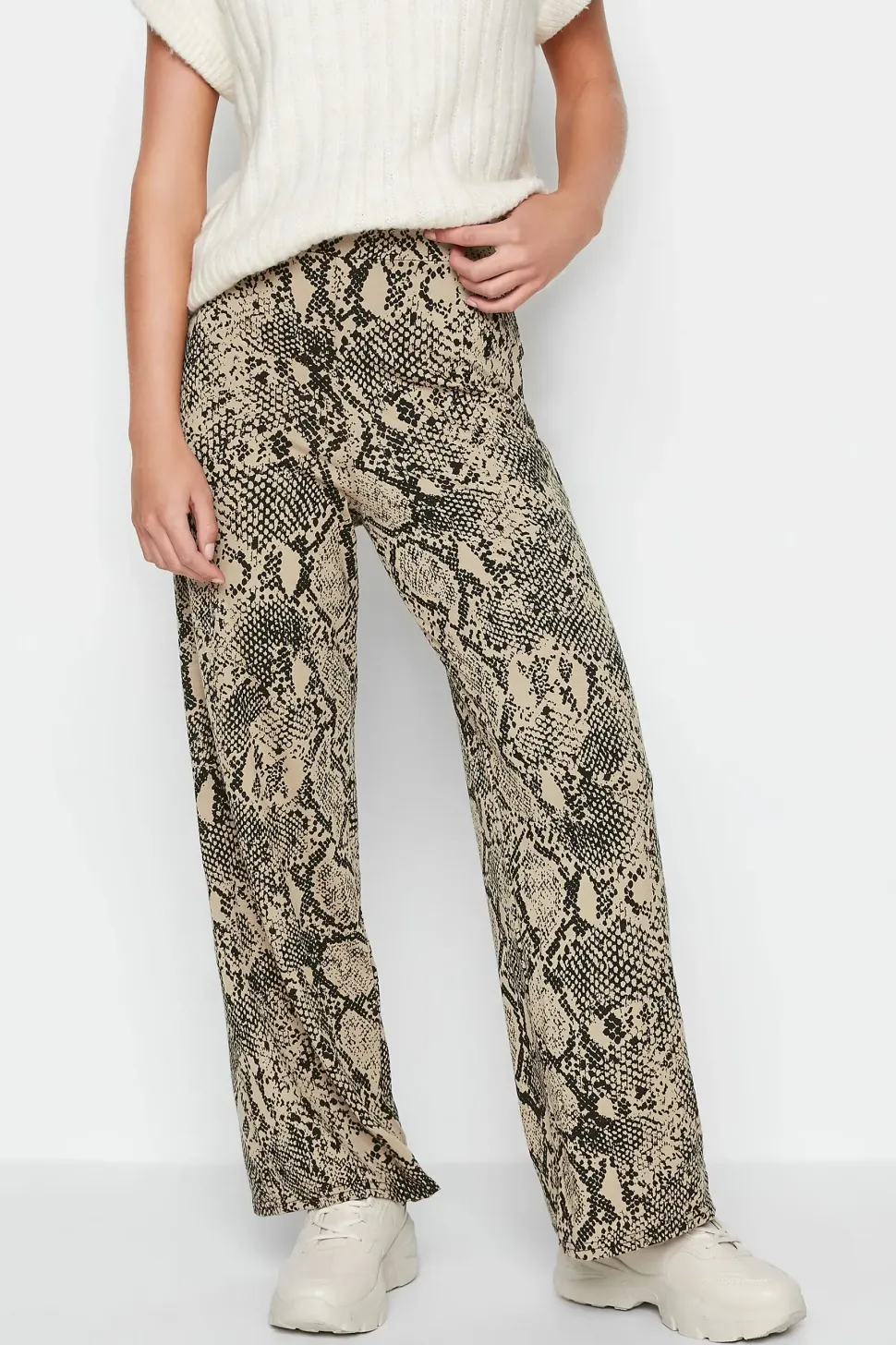Petite Wide Leg Trousers