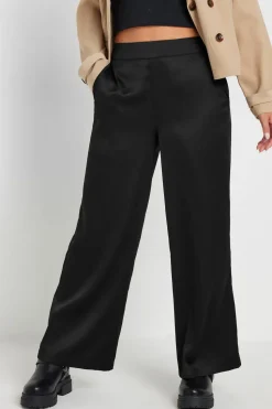 Petite Wide Leg Trousers
