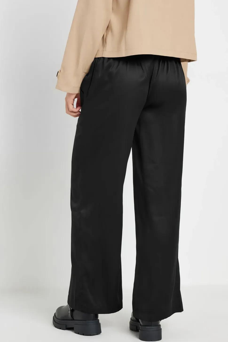 Petite Wide Leg Trousers