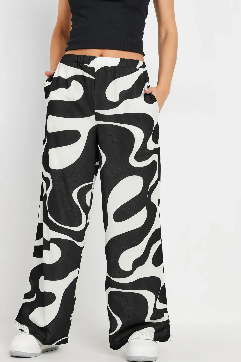 Petite Wide Leg Trousers