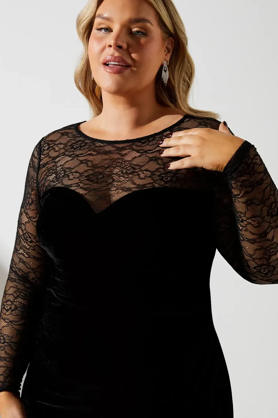 Plus Velvet Bodycon Dress With Lace