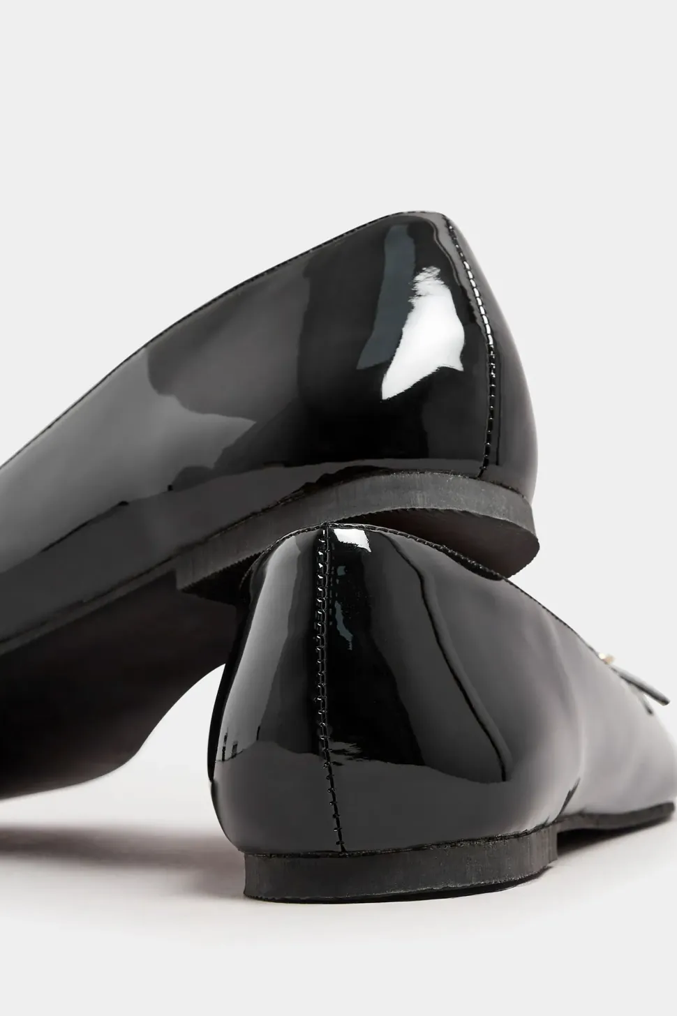 Pointed Buckle Flats In Standard Fit