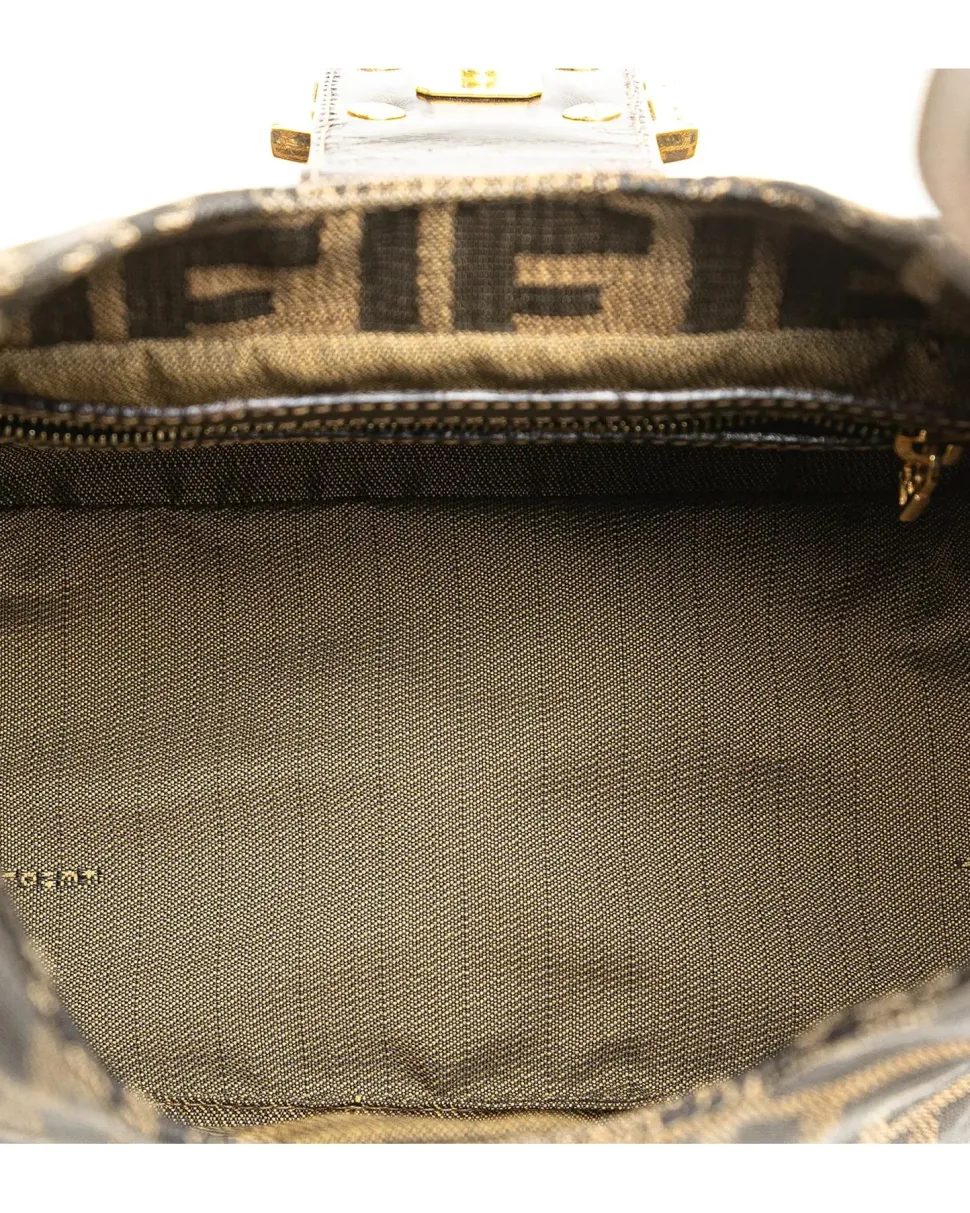 Preloved Leather Chain Shoulder Bag with Zip Closure and Interior