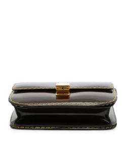 Preloved Medium Patent Leather Handbag with Zip Closure and Interior