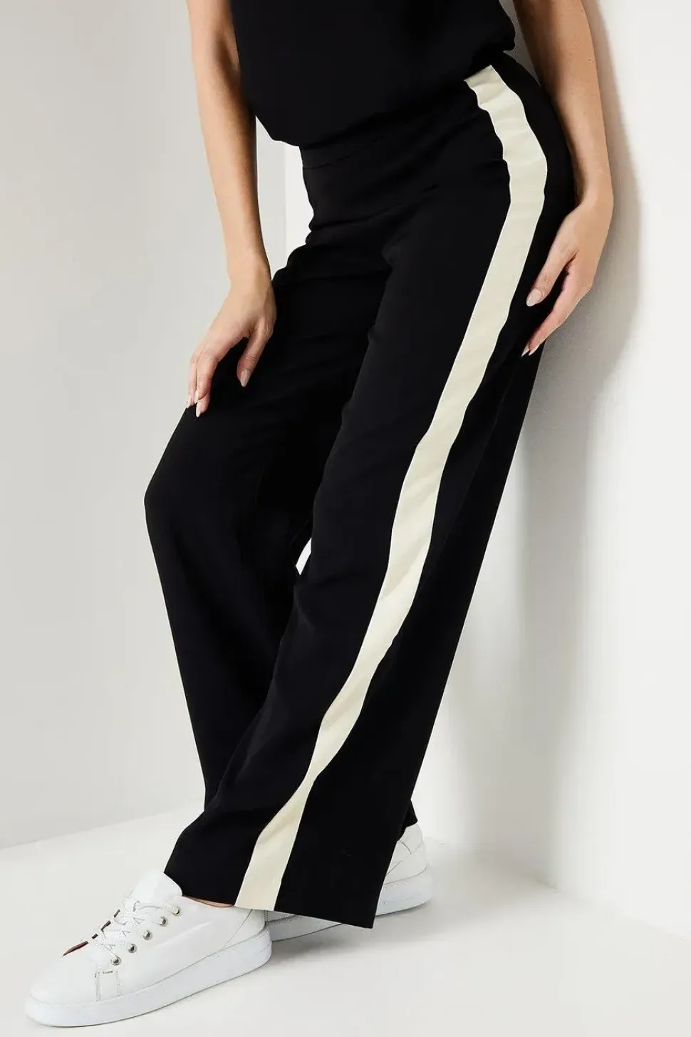 Premium Petite Side Stripe Elastic Wide Leg Trouser