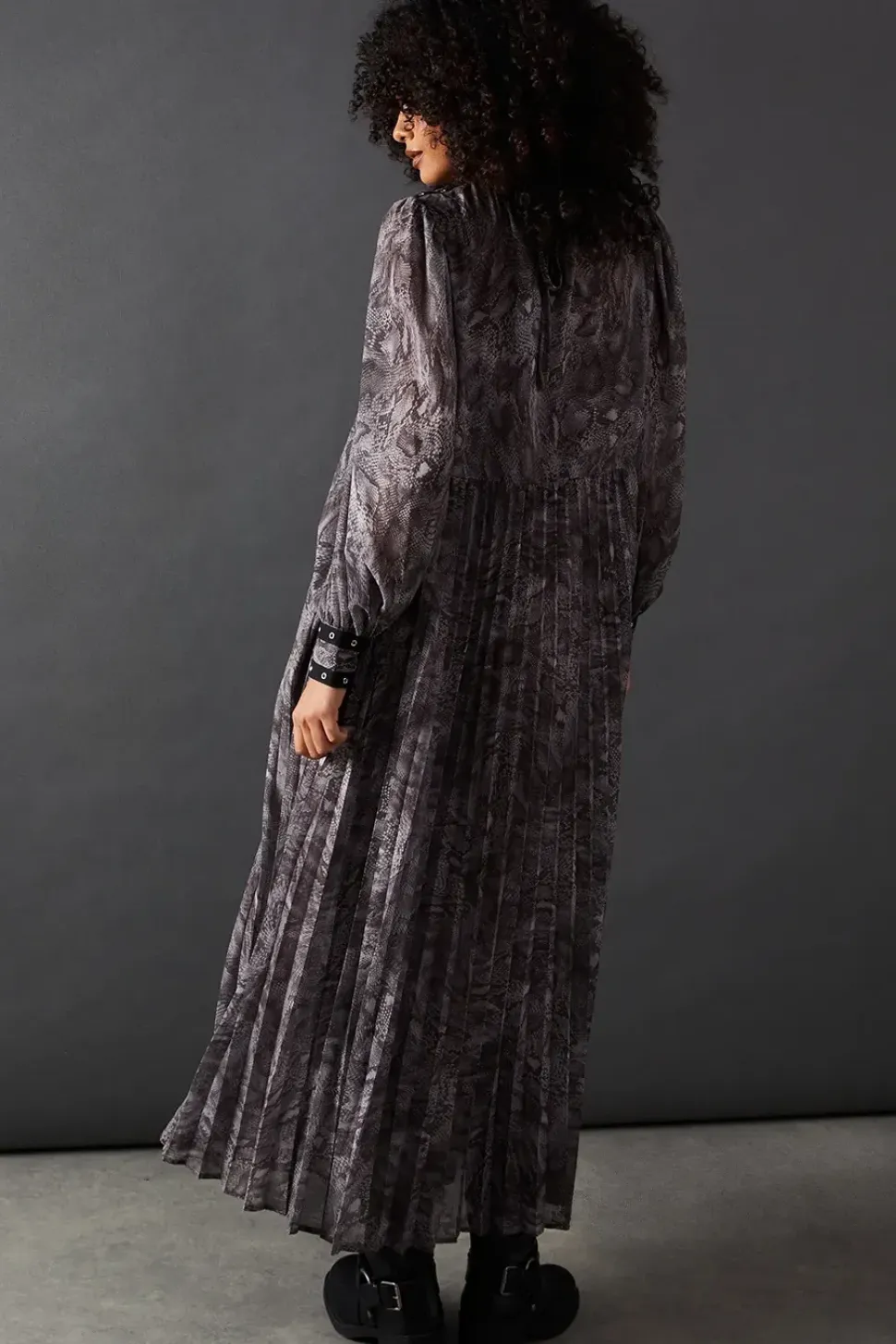 Premium Printed Pleated Eyelet Midi Dress