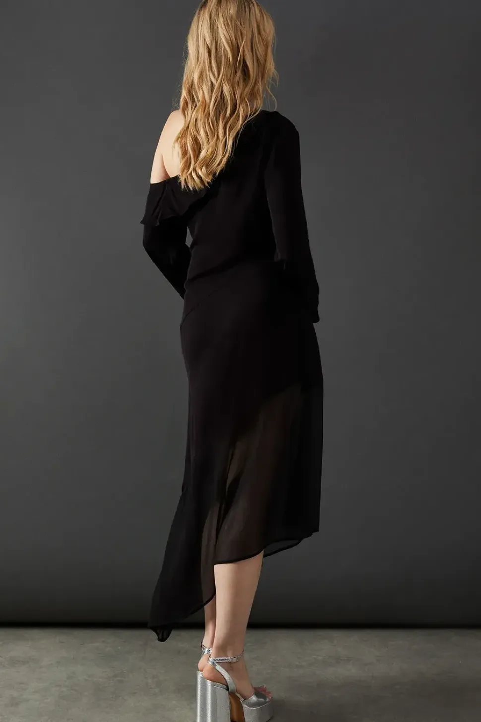 Premium Viscose Fallen Shoulder Chiffon Hem Midi Dress