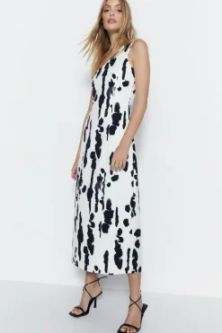 Printed Asymmetric Neck Maxi Dress