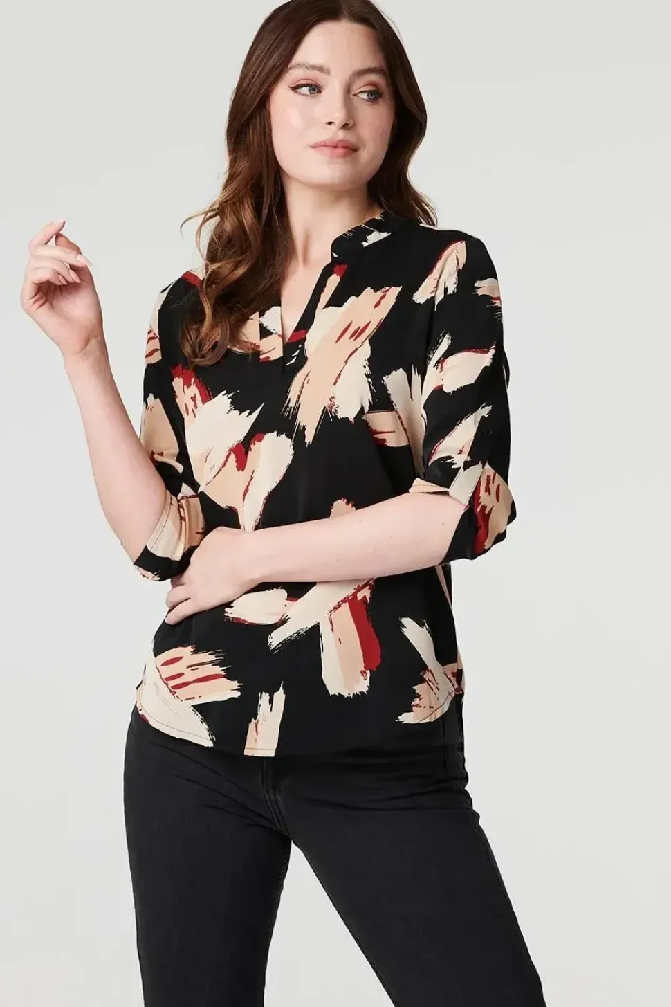 Printed Collarless V-Neck Blouse
