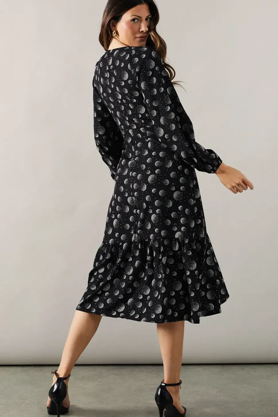 Printed Long Sleeve Ruffle Detail Midi Dress