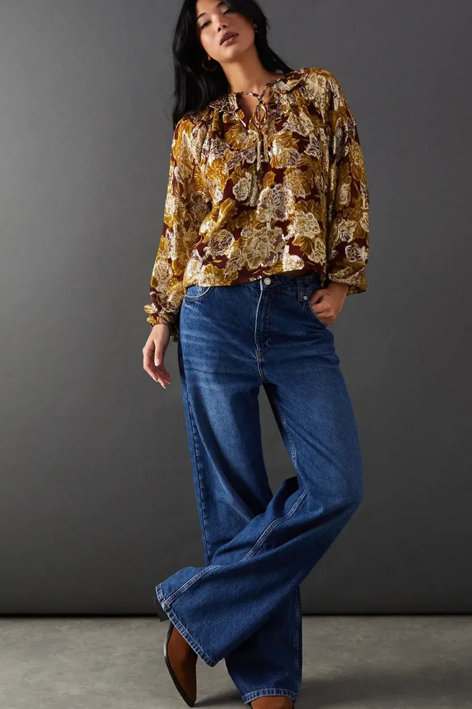 Printed Metallic Jacquard Tie Neck Frill Collar Blouse