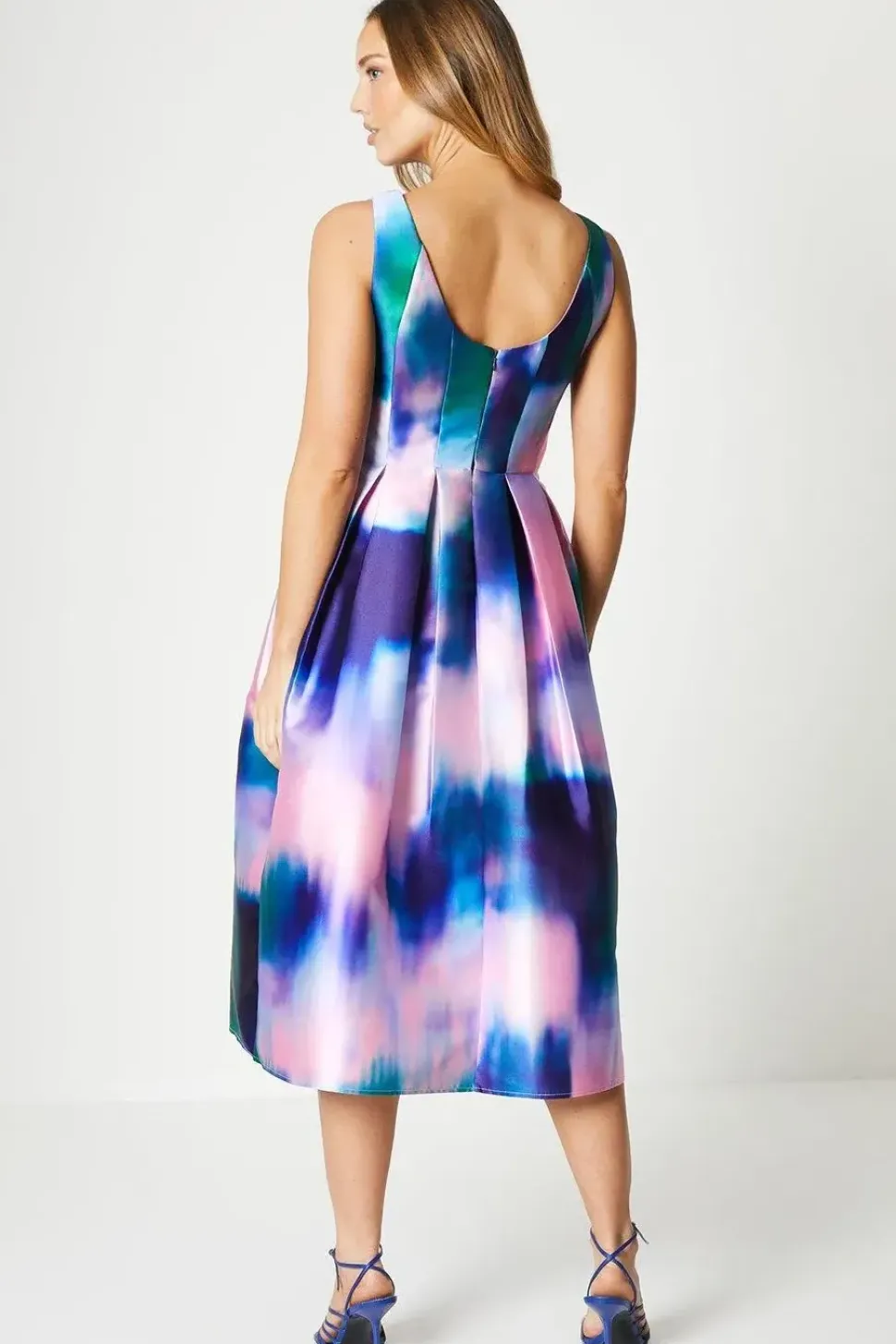 Printed Plunge Neck Seam Twill Dress