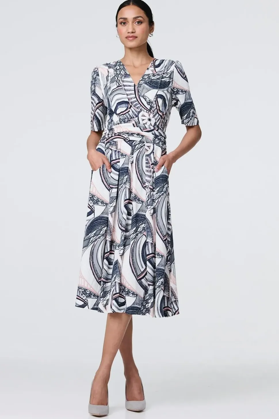 Printed 1/2 Sleeve Knee Length Wrap Dress
