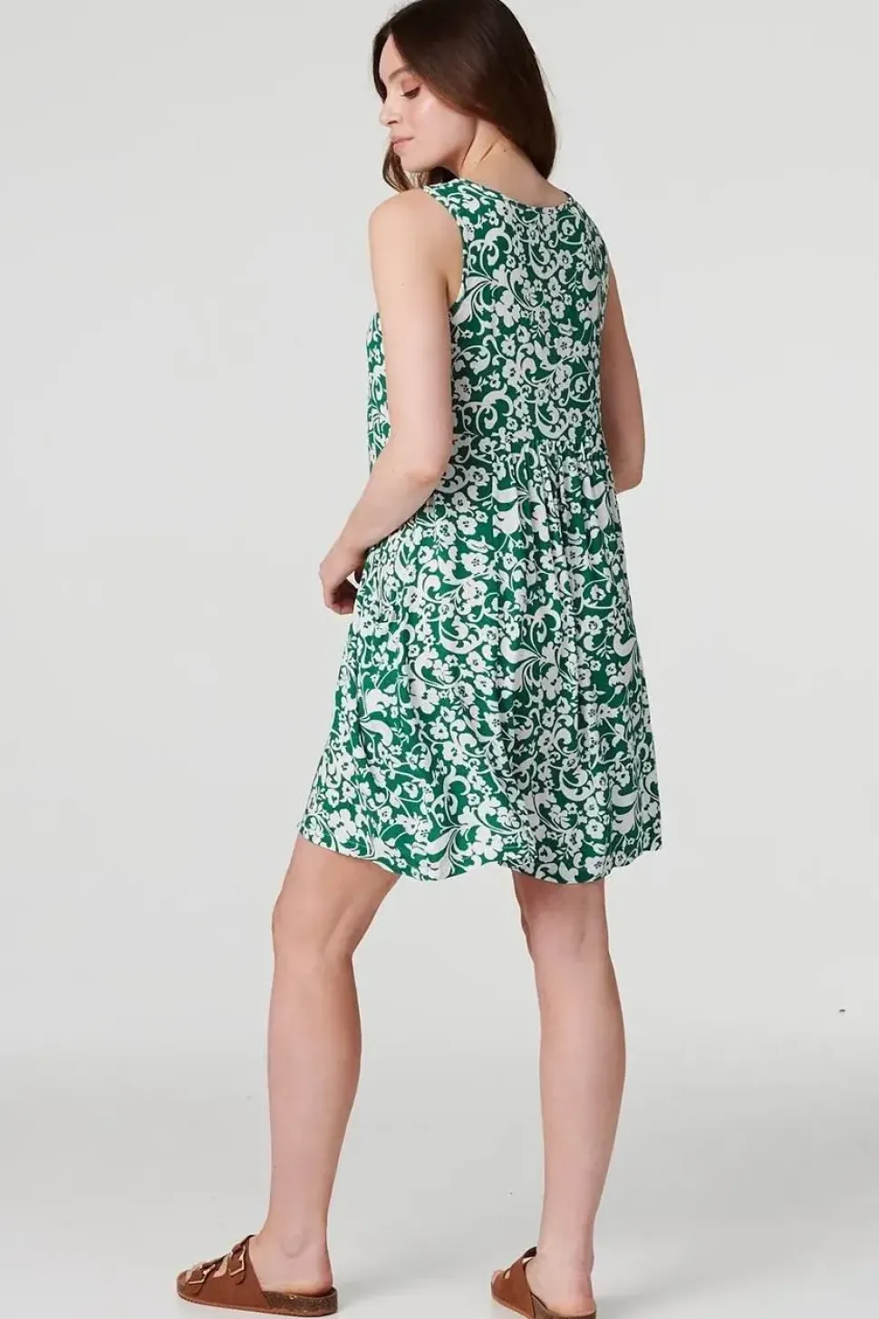 Printed Sleeveless Swing Dress