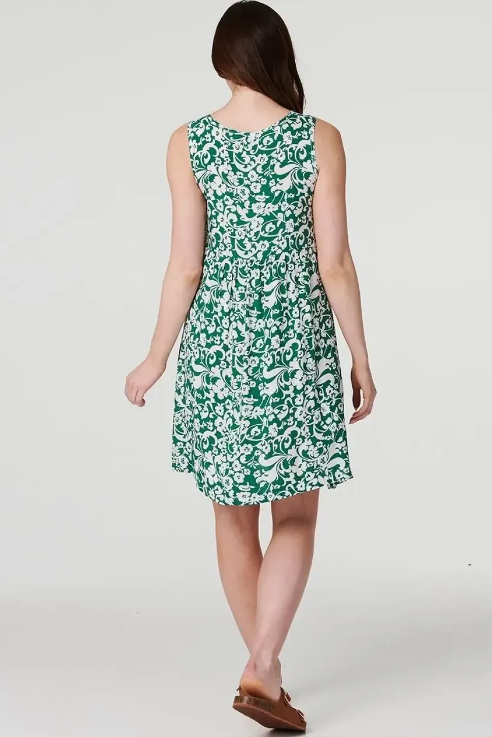 Printed Sleeveless Swing Dress