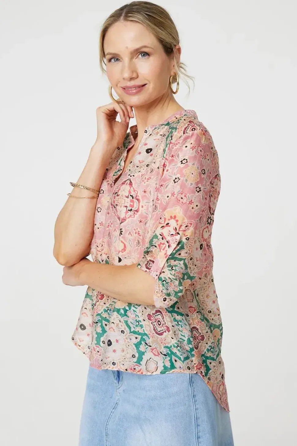 Printed 3/4 Sleeve V-Neck Relaxed Blouse