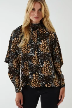 Raglan Cut Out Sleeve Volume Top